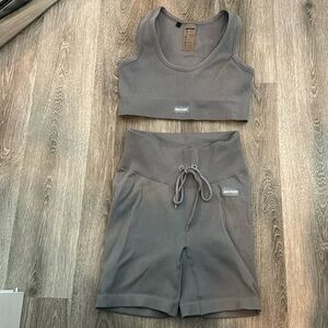 Bo+tee grey workout set